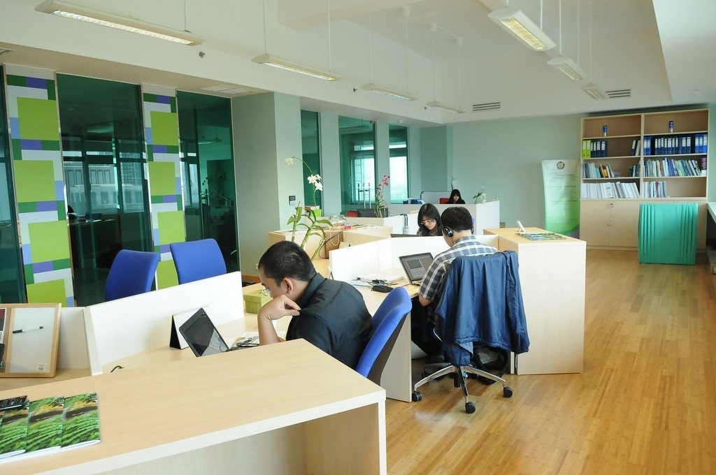 Advantages And Disadvantages Of Renting Private Office Space